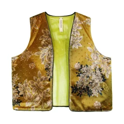 جلیقه مخمل زنانه گلدار نسکافه ای abd 25304