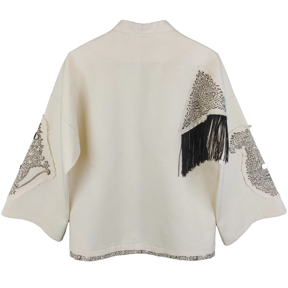 کت زنانه سفید با قلمکار سفید مشکی mnc 26037